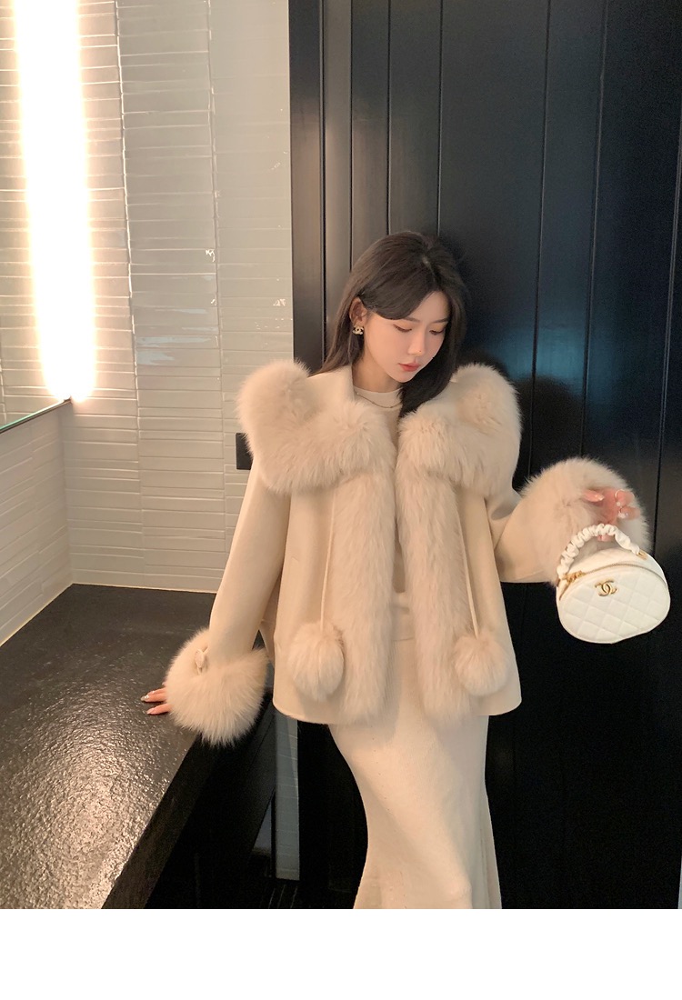 奶系小妲己新款小個子狐狸毛呢子斗篷大衣2023雙面羊絨外套棉服女