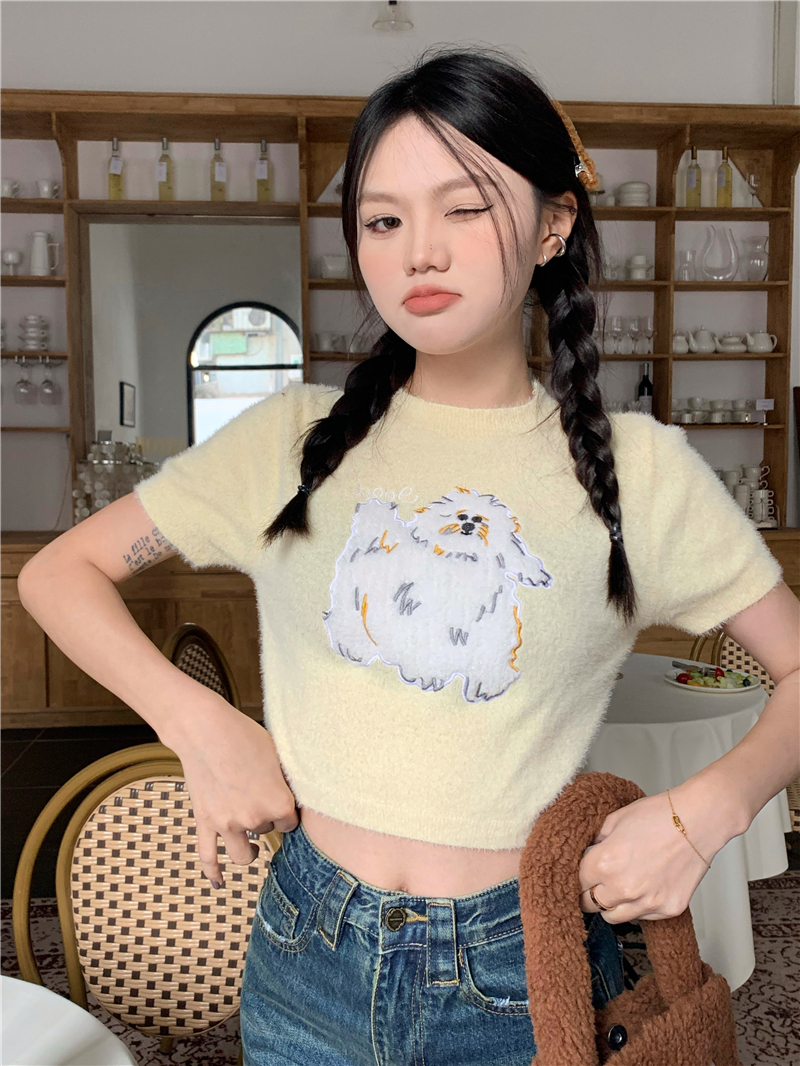 Actual shot of versatile high-waisted puppy soft and waxy sweater top