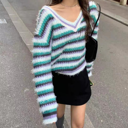 South Korea's Dongdaemun  winter women's new contrast striped V-neck pullover loose long-sleeved sweater sweater