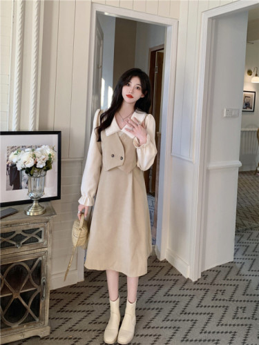 Real shot~French retro doll collar long-sleeved fake two-piece mid-length dress brushed corduroy long skirt