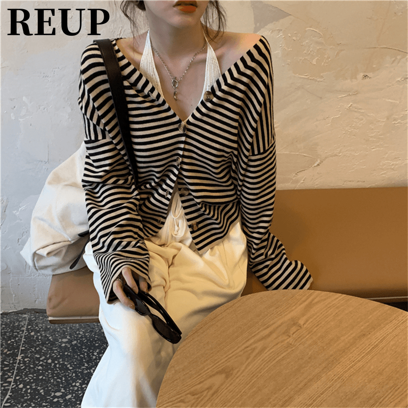 Quality striped knitted cardigan top for outer wear, lazy style, 2023 early autumn new V-neck jacket, cool silk