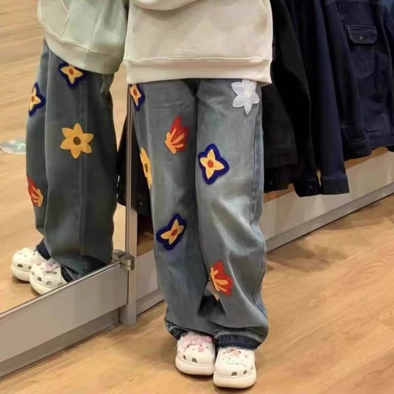 大碼 潮牌時尚設計刺繡寬鬆直筒顯瘦牛仔褲