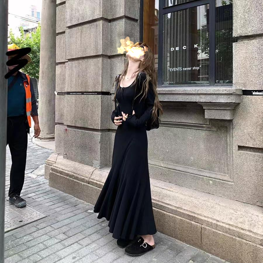 港風復古女裝純色氣質打底連衣裙2023秋冬新款修身顯瘦顯高魚尾裙