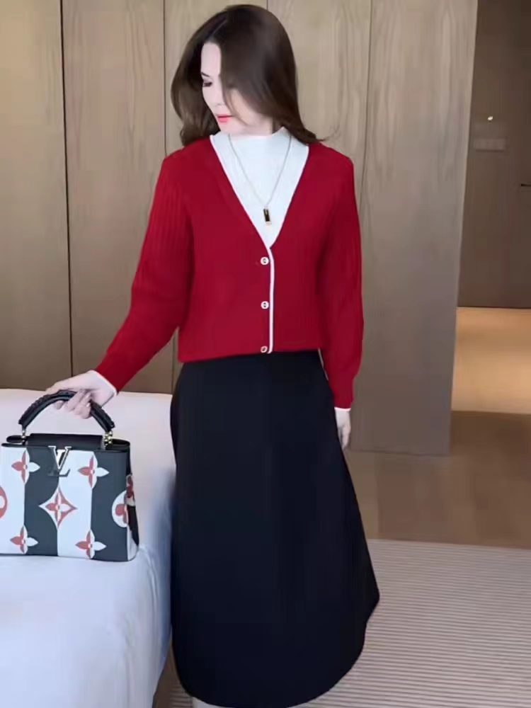 假兩件毛衣女套頭2023秋冬新款半高領洋氣針織打底衫