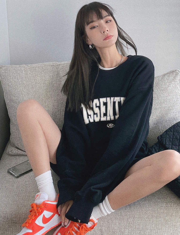 Actual shot of 2023 autumn and winter new ins trendy loose casual versatile letter printed long-sleeved round neck sweatshirt for women