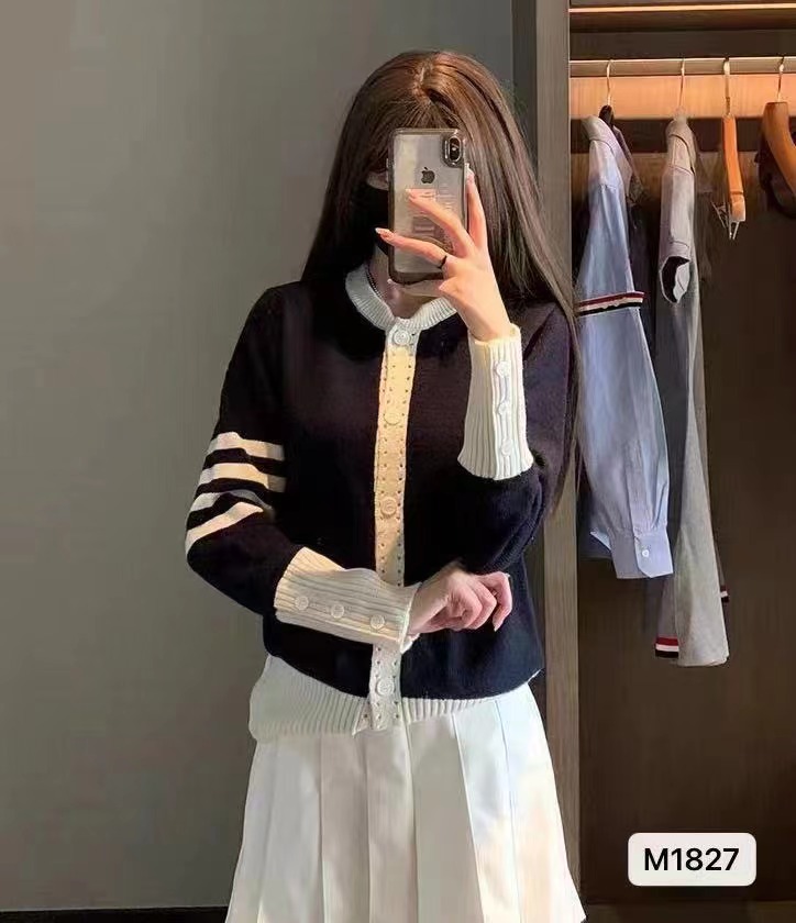 秋冬新款韓版時尚學院風圓領撞色假口袋設計開衫上衣女