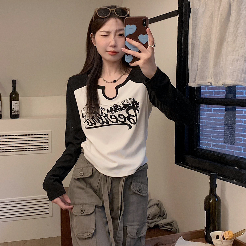 4色 美式復古v領正肩撞色長袖t恤女秋冬季修身顯瘦不規則打底衫