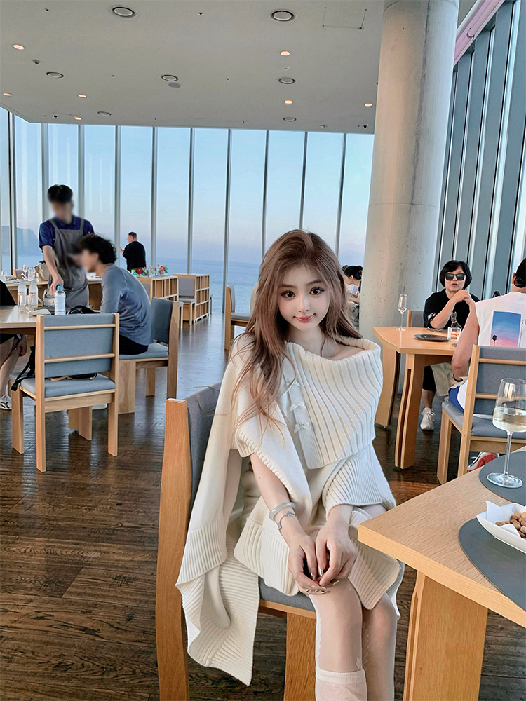 DoggyQin 奧莉維婭/澳洲羊毛針織衫女秋冬慵懶寬鬆百搭斗篷毛衣