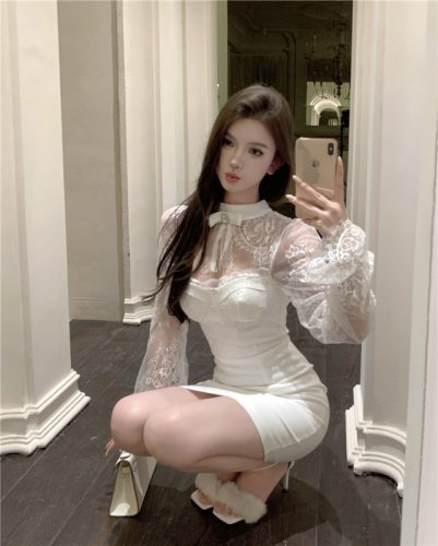 Real shot French stand-up collar eyelash lace slimming dress sexy hollow V-neck hip-hugging short skirt