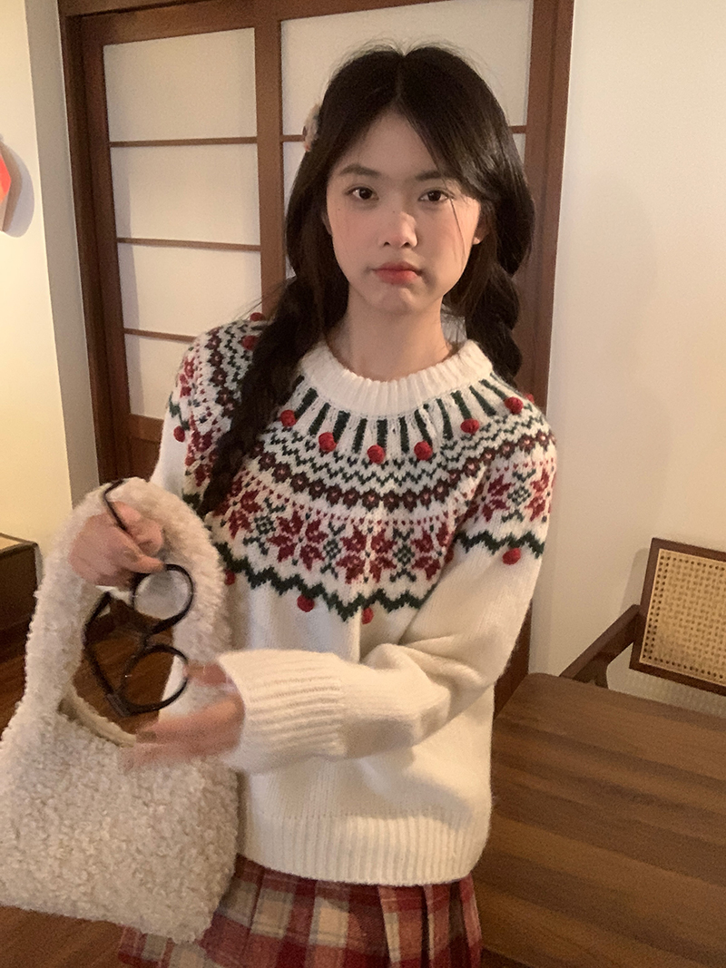 實拍  秋冬新款聖誕風圓領愛心圖案羊毛套頭針織毛衣女
