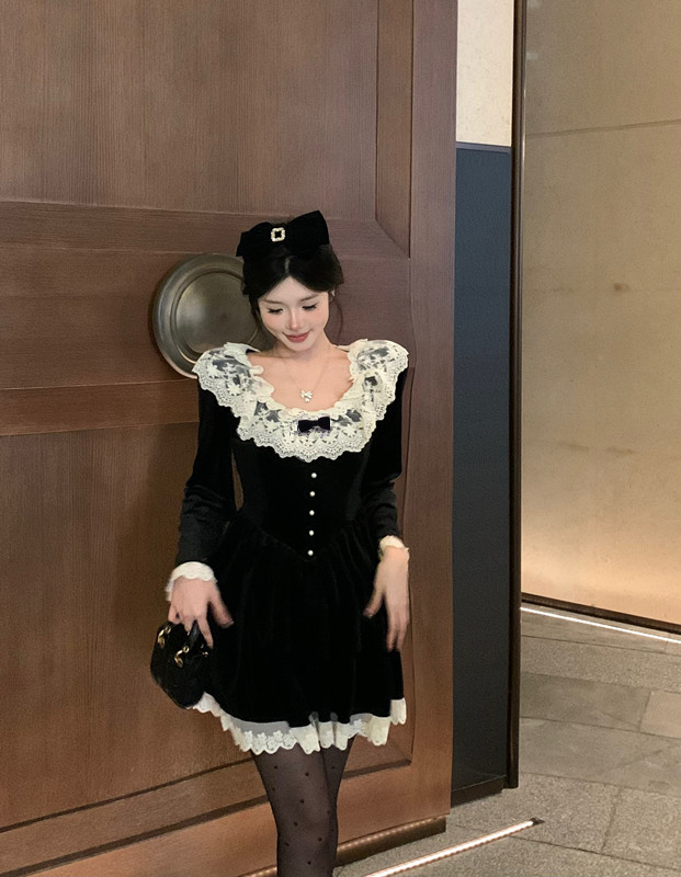實拍 法式復古赫本風蕾絲拼接絲絨連衣裙女