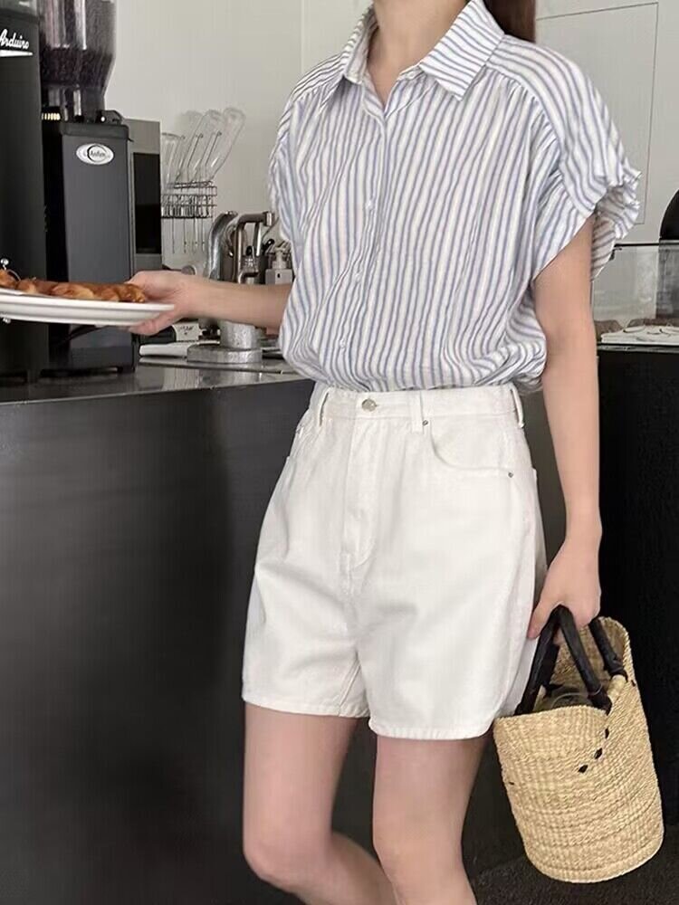 法式條紋短袖襯衫女夏夏季設計感小眾港風襯衣開衫小飛袖正肩上衣