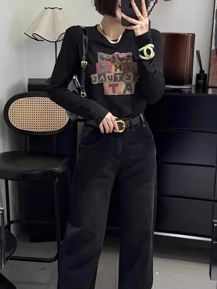 Colorful letters graffiti printed T-shirt women's autumn and winter new style plus velvet Korean style long-sleeved commuter bottoming top trendy