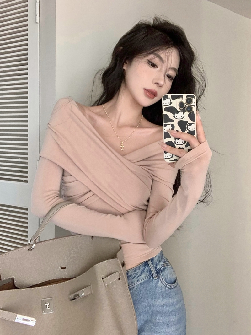 Real shot of autumn and winter sexy nude V-neck crossover long-sleeved T-shirt one-shoulder pure desire slim stretch bottoming top