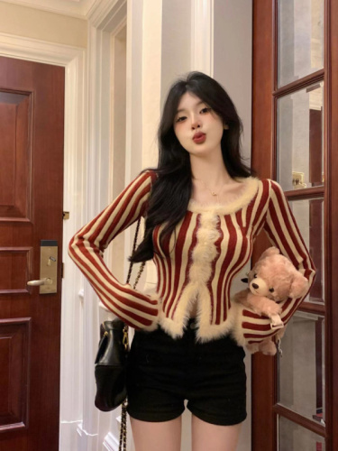 Real shot ~ American vertical striped knitted cardigan for women in autumn and winter new design plush top Christmas sweater