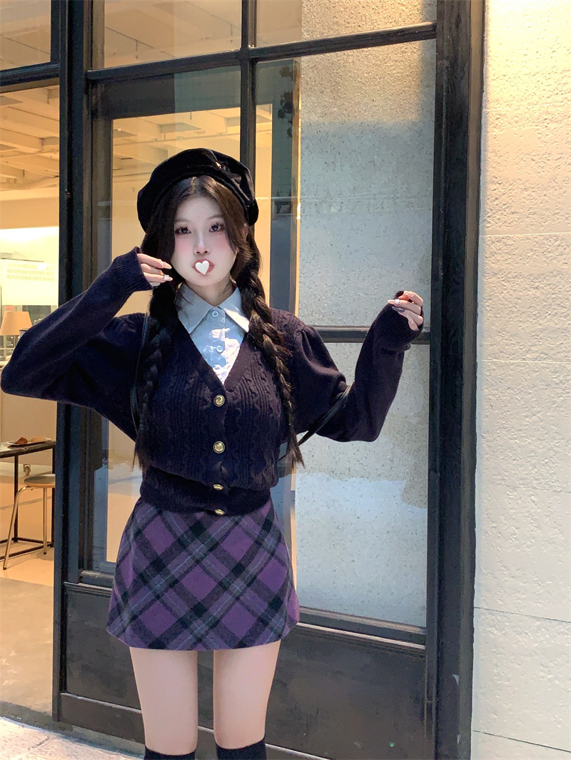實拍 甜文女主拼接學院風麻花金扣翻領假兩件上衣女短款毛衣