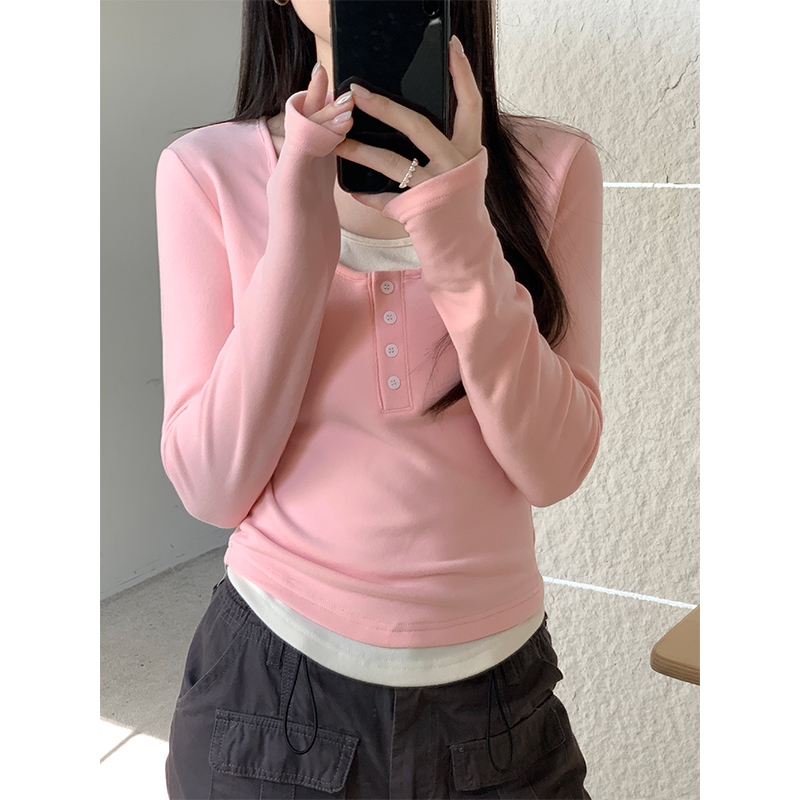 Real shot of stacked and carefully designed fake two-piece German velvet thickened contrasting color long-sleeved T-shirt for women slimming bottoming top