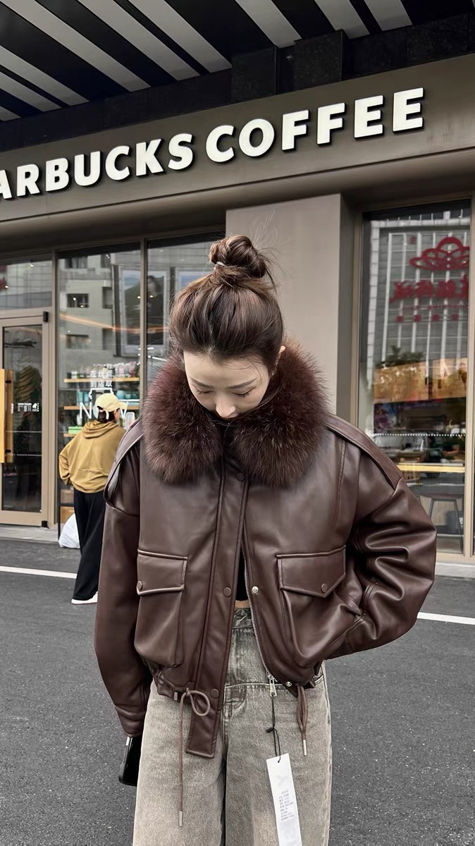 Small short style big fur collar parka leather down jacket for women winter 2023 new ins Hong Kong style loose design