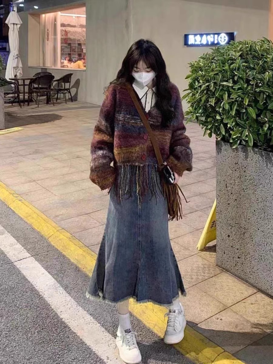 Guoguojia plaid knitted cardigan jacket for women autumn new lazy style loose sweater retro wool top