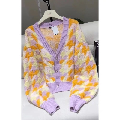 Autumn and winter women's 2023 new style, this year's popular beautiful sweater design, loose V-neck knitted cardigan jacket