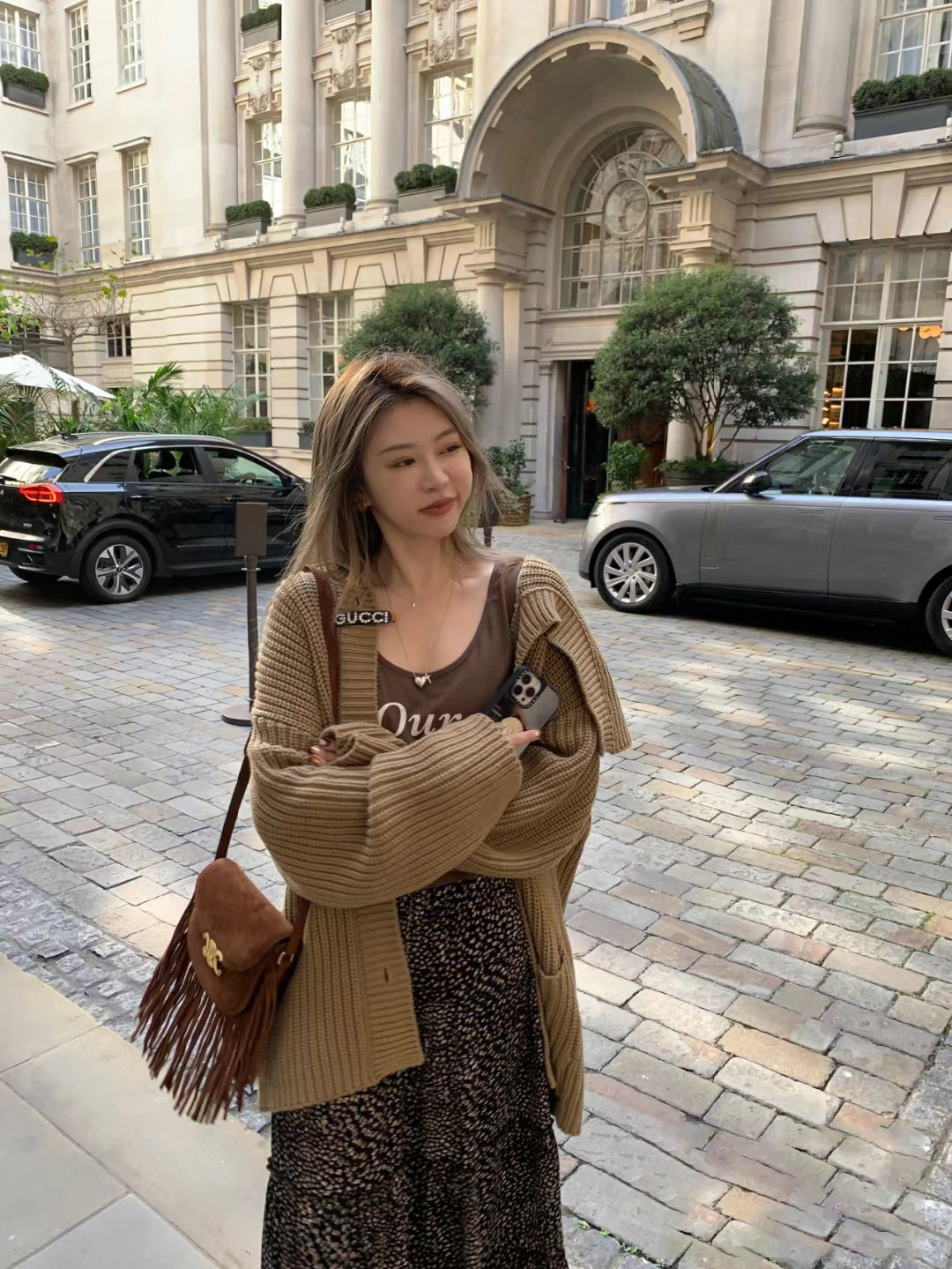 小眾設計感咖色針織外套女秋冬甜酷風寬鬆百搭顯瘦獨特感長袖上衣