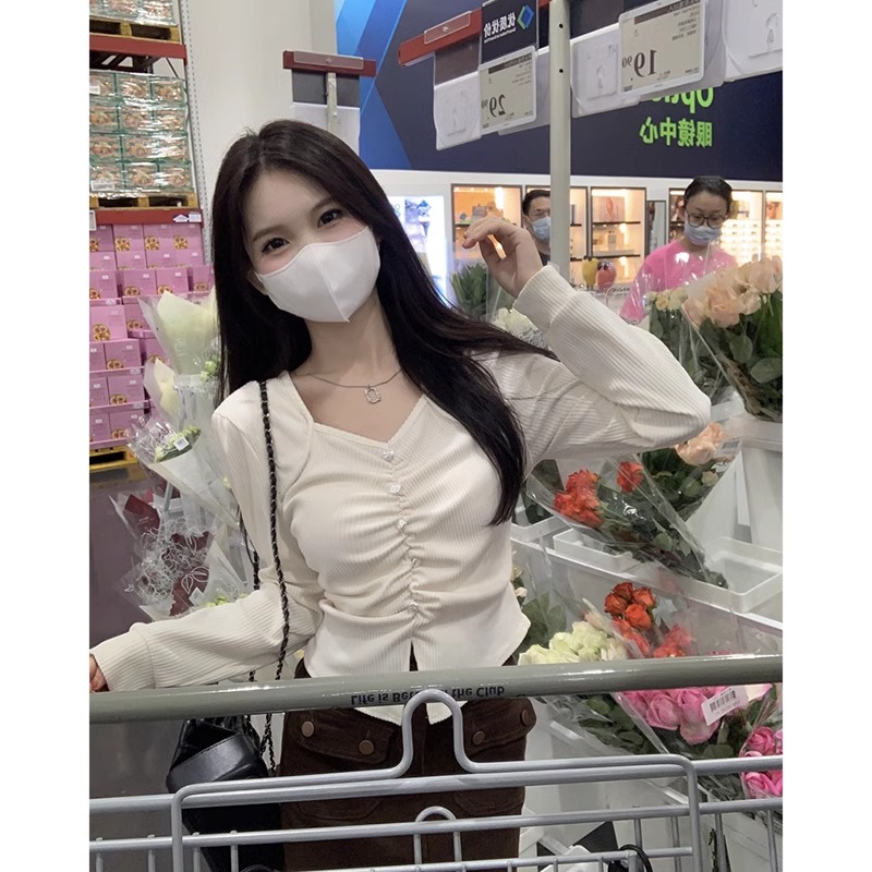 微胖女生穿搭正肩上衣女春秋胖MM遮肚子藏肉設計感顯瘦V領打底衫