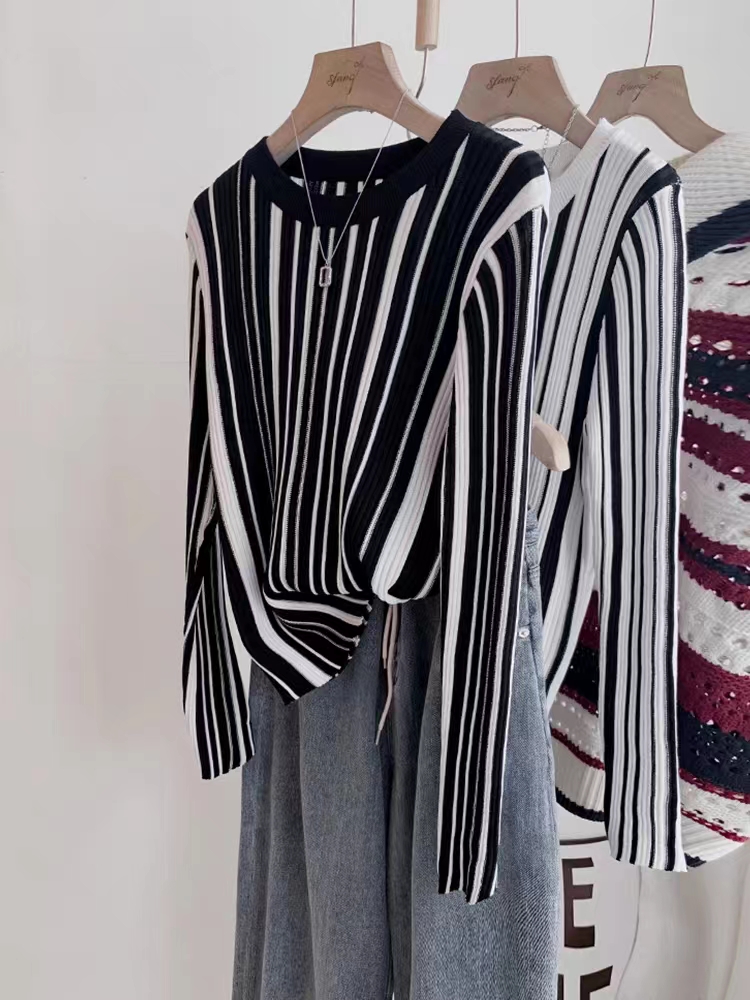 Autumn black and white striped long-sleeved knitted bottoming shirt for women in autumn and winter 2023 new slim top sweater spring and autumn