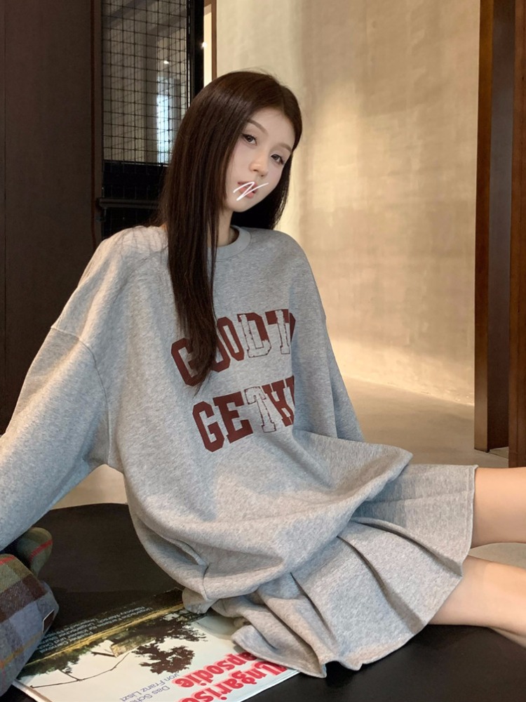 New autumn and winter women's clothing is popular this year 2023 Internet celebrity college small fragrance sweatshirt suit hits the street with a high-end feel