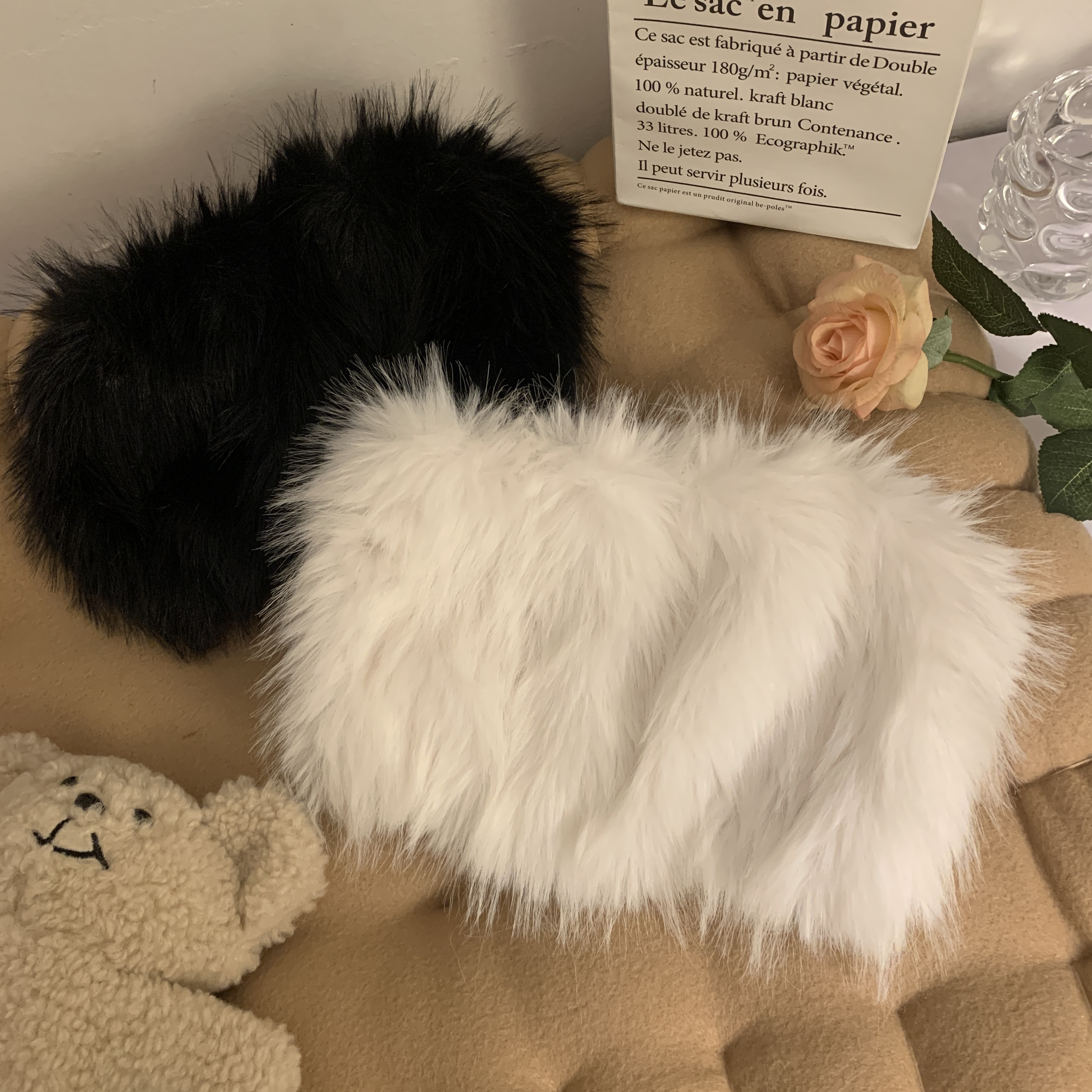 Real shot of sexy Korean style plush, soft and waxy backless tube top for women in autumn and winter, slim-fitting short bottoming outer top
