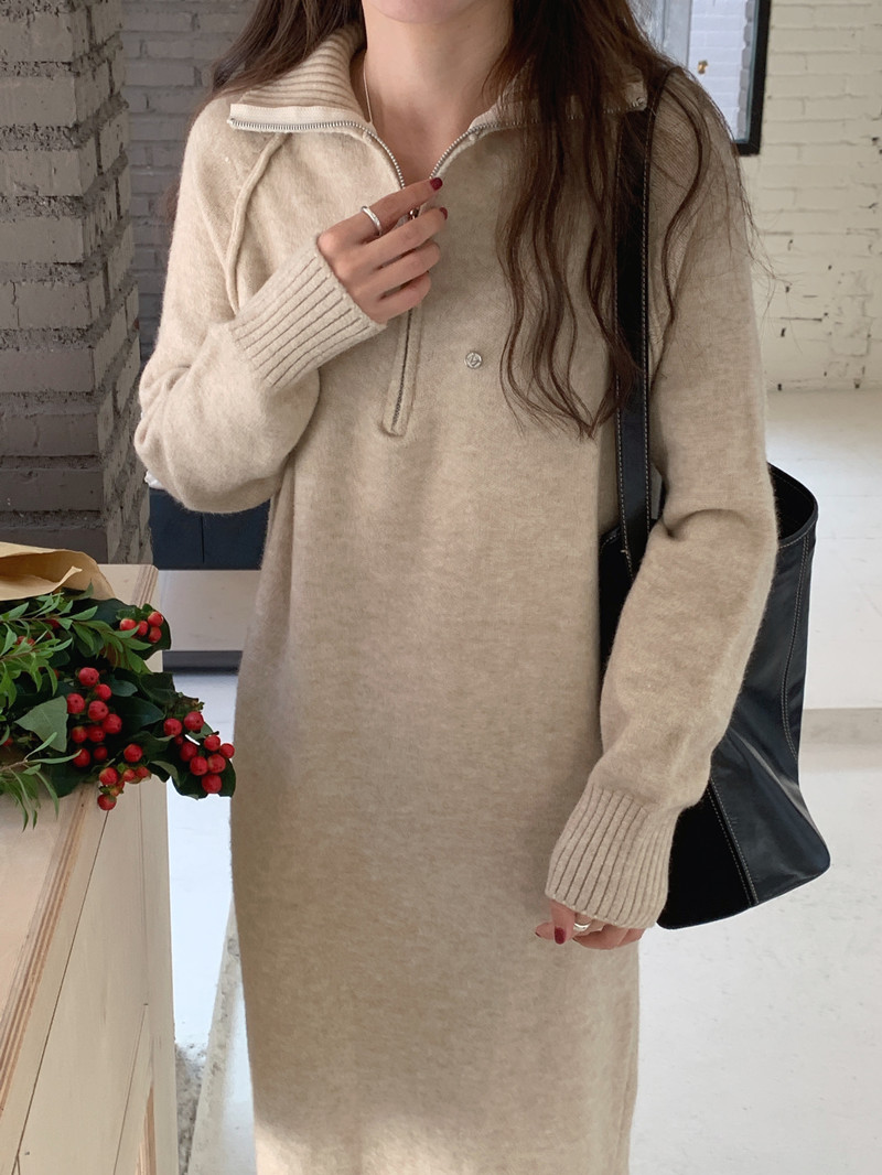 Actual shot of retro niche half open collar zipper long knitted skirt over the knee straight sweater dress