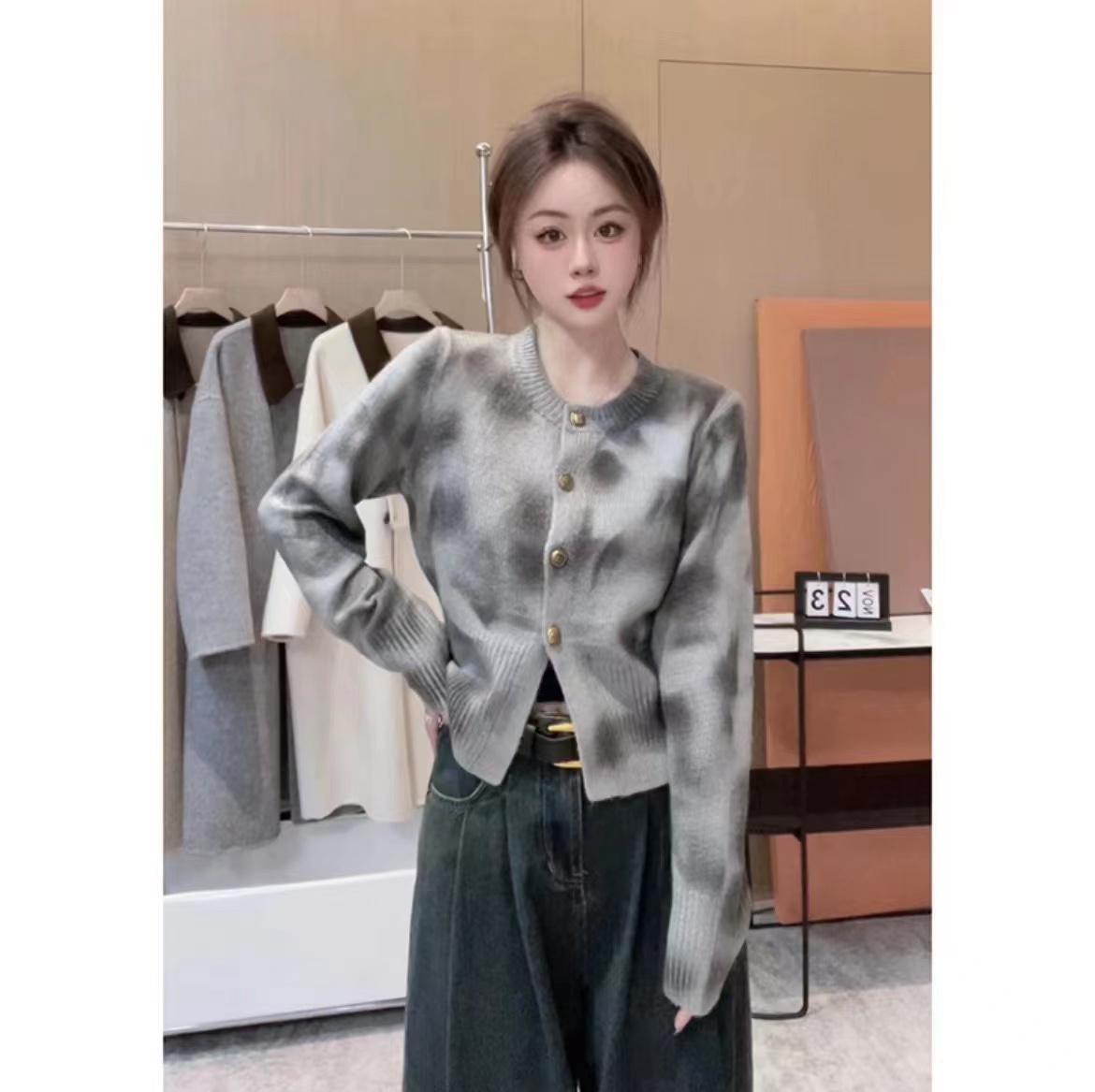 Knitted Cardigan Sweater Long Sleeve 2023 Autumn and Winter New Design Slim Fit Western Style Versatile Short Top for Women