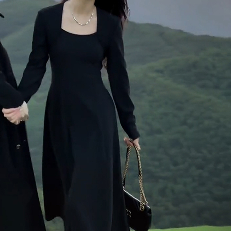 Hepburn style black long-sleeved dress for women 2023 new autumn and winter high-end French long skirt with inner bottoming