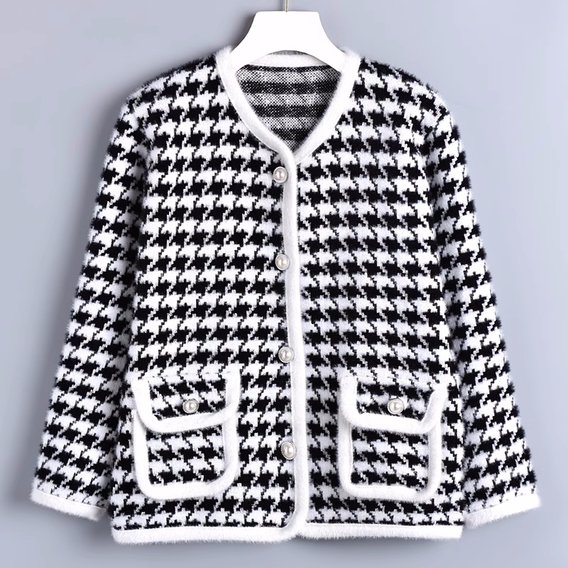 2023 new autumn style small fragrant houndstooth imitation mink velvet jacket short loose slimming knitted cardigan women's top