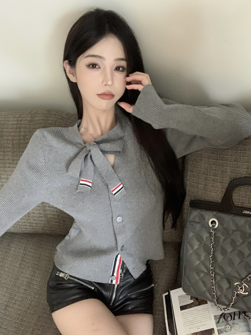 實拍 撞色飄帶V領長袖秋冬修身顯瘦休閒百搭純欲辣妹開衫上衣