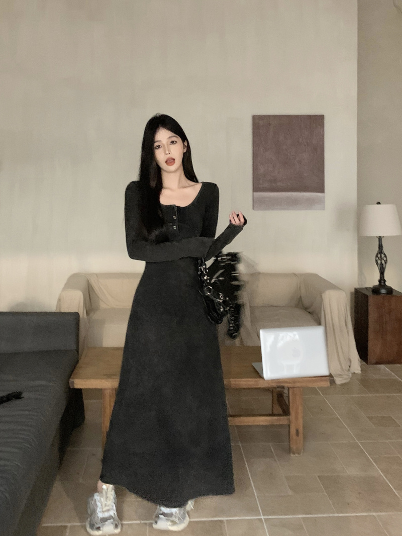 Real shot ~ washed knitted dress for women autumn square neck hottie bottoming slim long-sleeved skirt