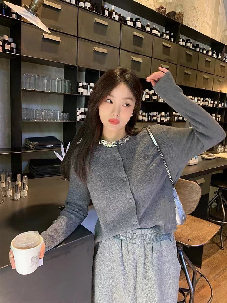 Love at First Sight 2023 New Autumn and Winter Sweater Women's Collar Sequined Merino Wool Knitted Cardigan Jacket