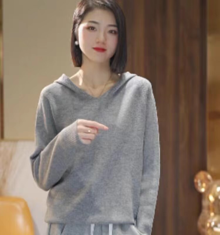 Casual simple solid color pullover hooded sweater autumn and winter commuting age-reducing versatile woolen sweater soft waxy bottoming shirt for women