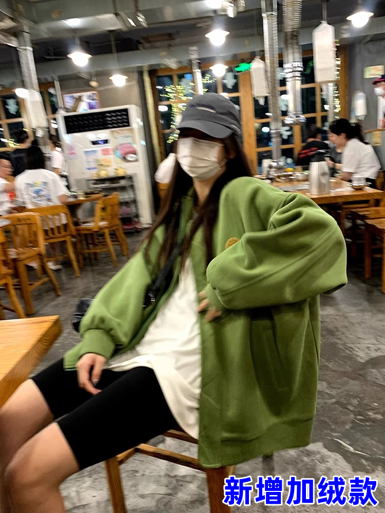 Retro high-end age-reducing baseball uniform 2023 autumn and winter new style loose and chic embroidered jacket jacket for women