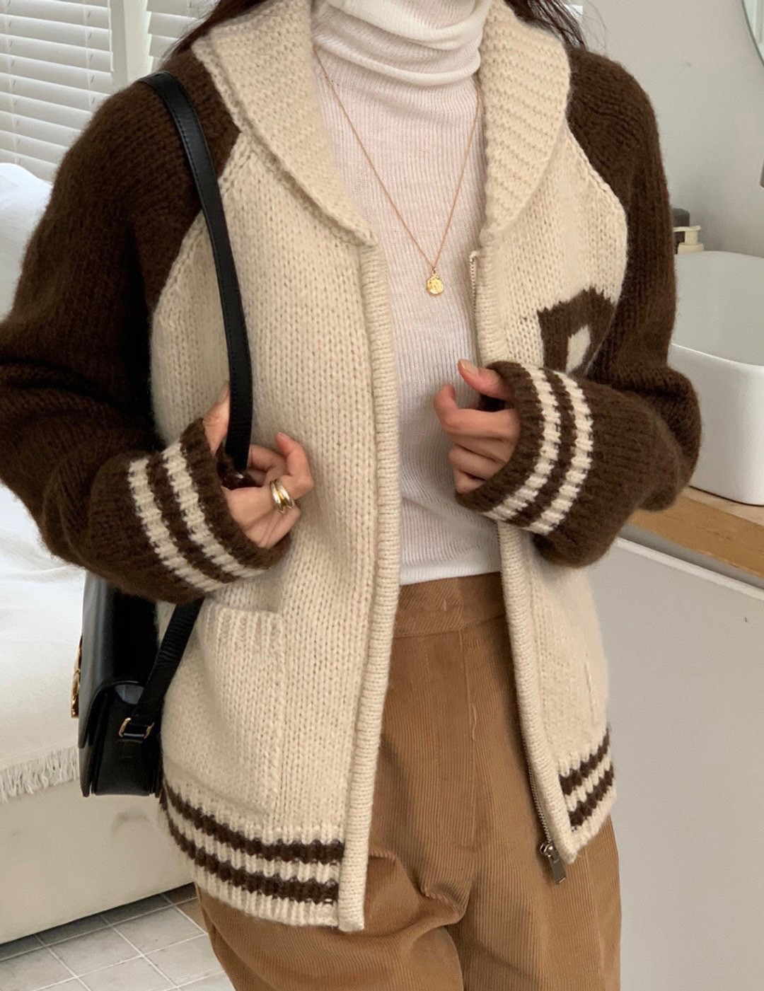 Korean version 2023 autumn and winter new style retro temperament heavy industry letter jacquard stitching contrasting color cardigan sweater jacket for women