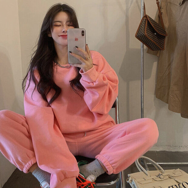 Casual fashionable sports suit for women 2023 spring and autumn new loose long-sleeved sweatshirt and trousers two-piece set