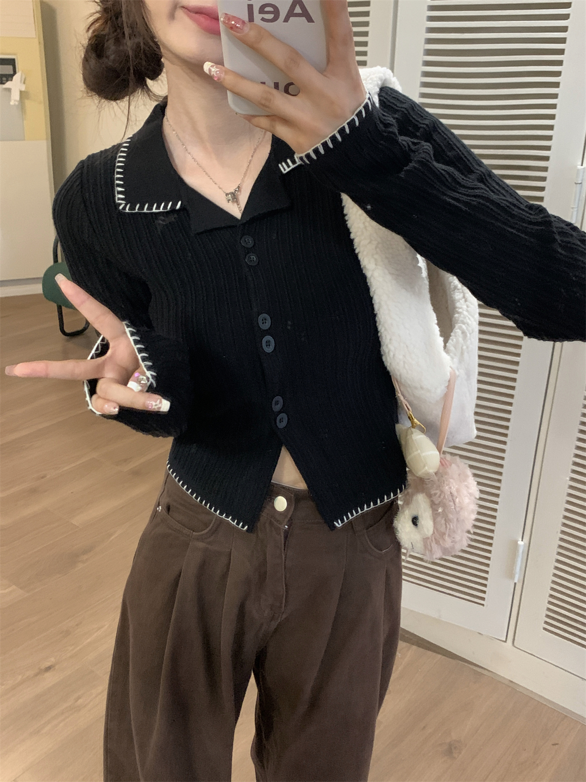 Real shot of autumn and winter Korean style slim and chic heavy-duty color-blocked polo collar slim cardigan with knitted sweater underneath