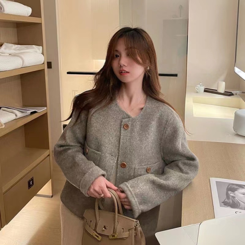 Autumn new long-haired short double-sided wool coat for women with small design and small fragrance style woolen coat trendy