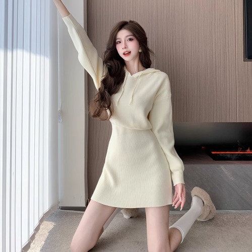 High-end temperament, waist-cinching hooded sweatshirt, knitted dress, bottoming sweater skirt, autumn and winter, pure lust for hot girls