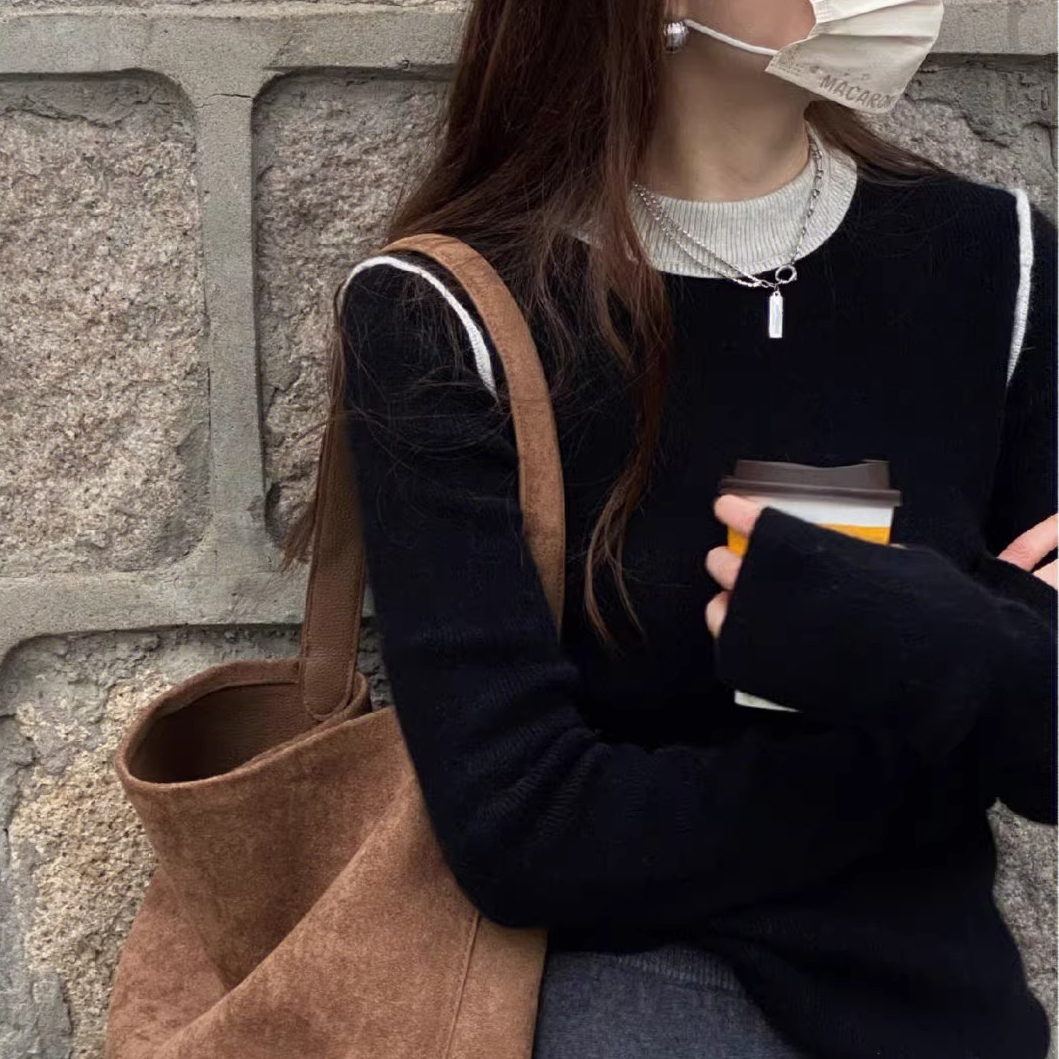 Round neck inner layering shirt for women in autumn and winter, thickened cashmere sweater, slim sweater, sweater, long-sleeved top, spring and autumn