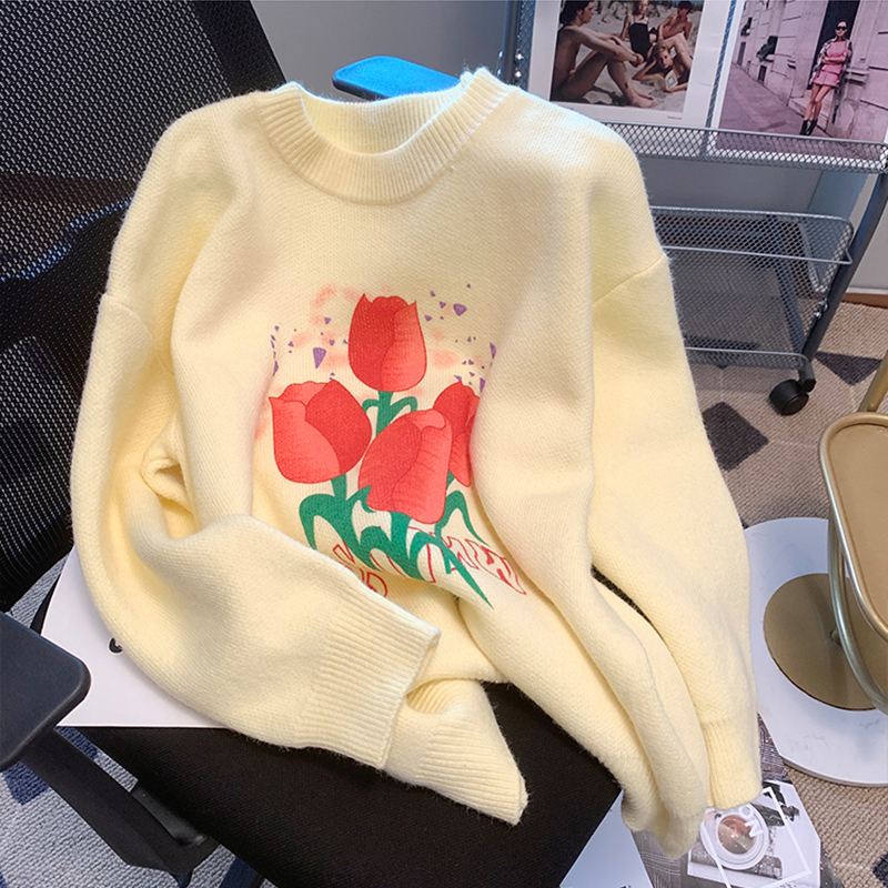 Tulip printed milk fufu sweater for women to wear in autumn and winter, loose and lazy style, soft and waxy knitted top jacket