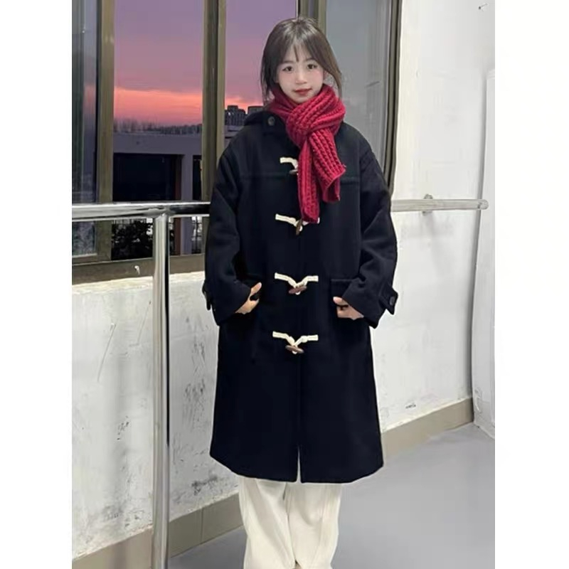Hepburn style woolen coat mid-length autumn and winter 2023 new small black horn button coat for women