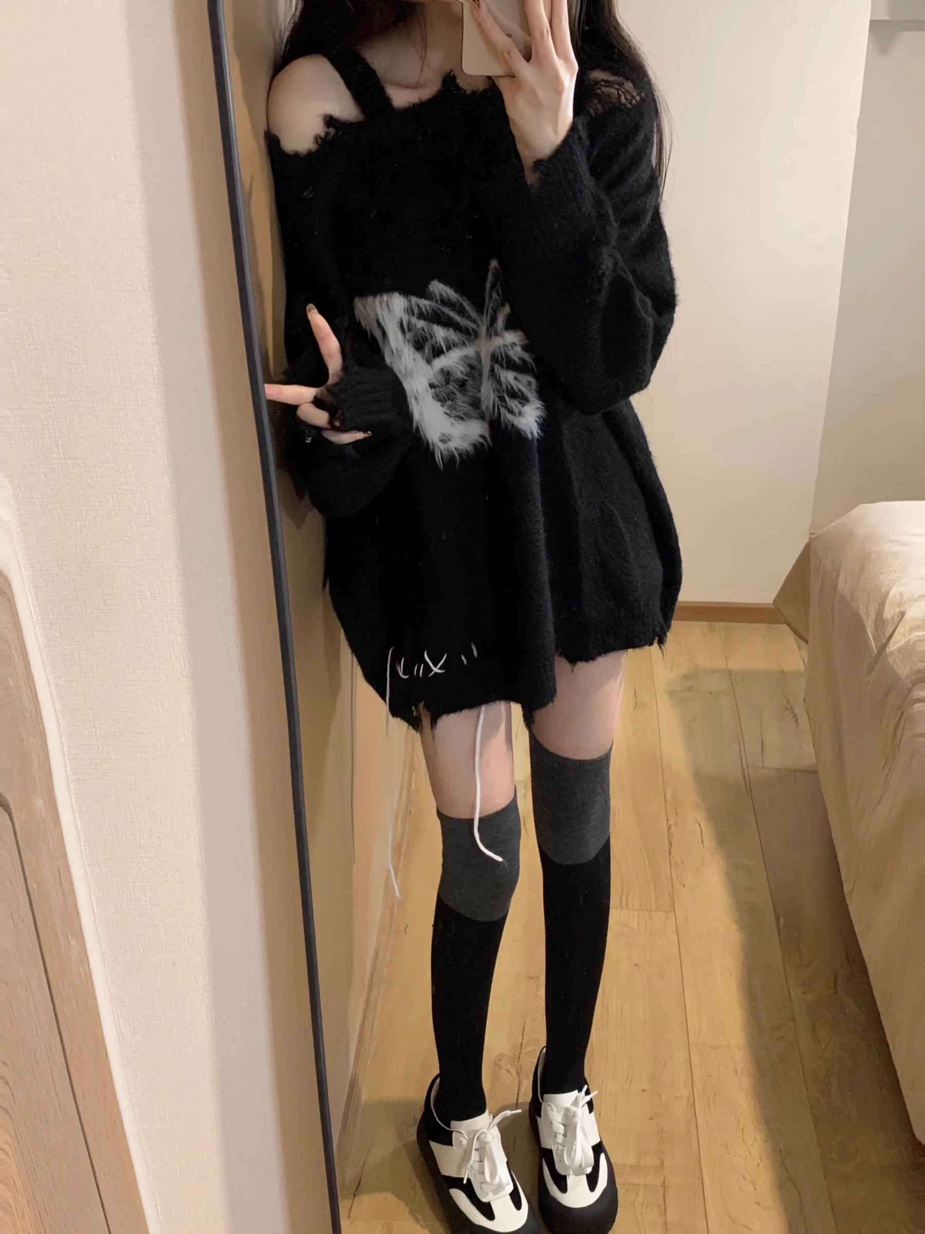 Korean Style Soft Plush Bow Long Sleeve Lazy Sweater Women's Loose Autumn and Winter Designed Hole Sweater