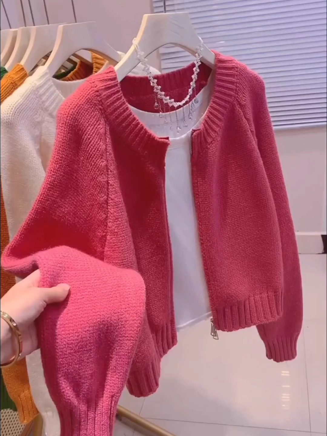 Rose Red Short Sweater Jacket Women's Autumn 2023 New Korean Style Loose Lazy Outerwear Zipper Knitted Cardigan
