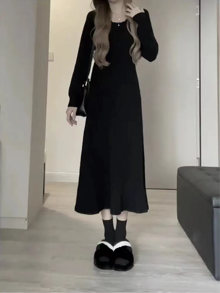 Knitted bottoming dress for women spring and autumn 2023 new style gentle style waist slimming inner sweater long skirt