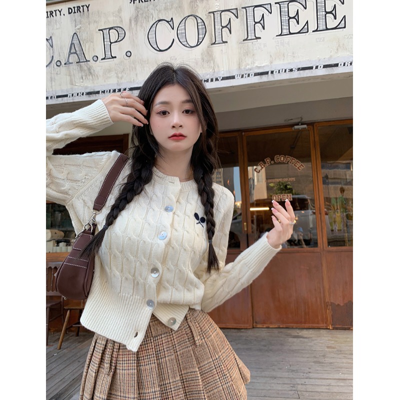 Embroidered Twist Knitted Sweater Cardigan Jacket Women's Autumn and Winter New Soft and Slim Fit Short Top for Little People